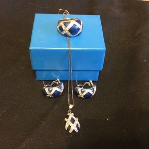Ladies necklace,earrings and ring set.